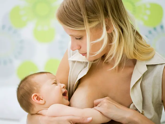 common breastfeeding mistakes