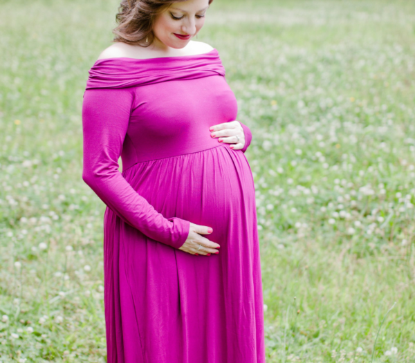 Plus-Size Maternity Dresses: 10 LOVELY Dresses for Mothers!