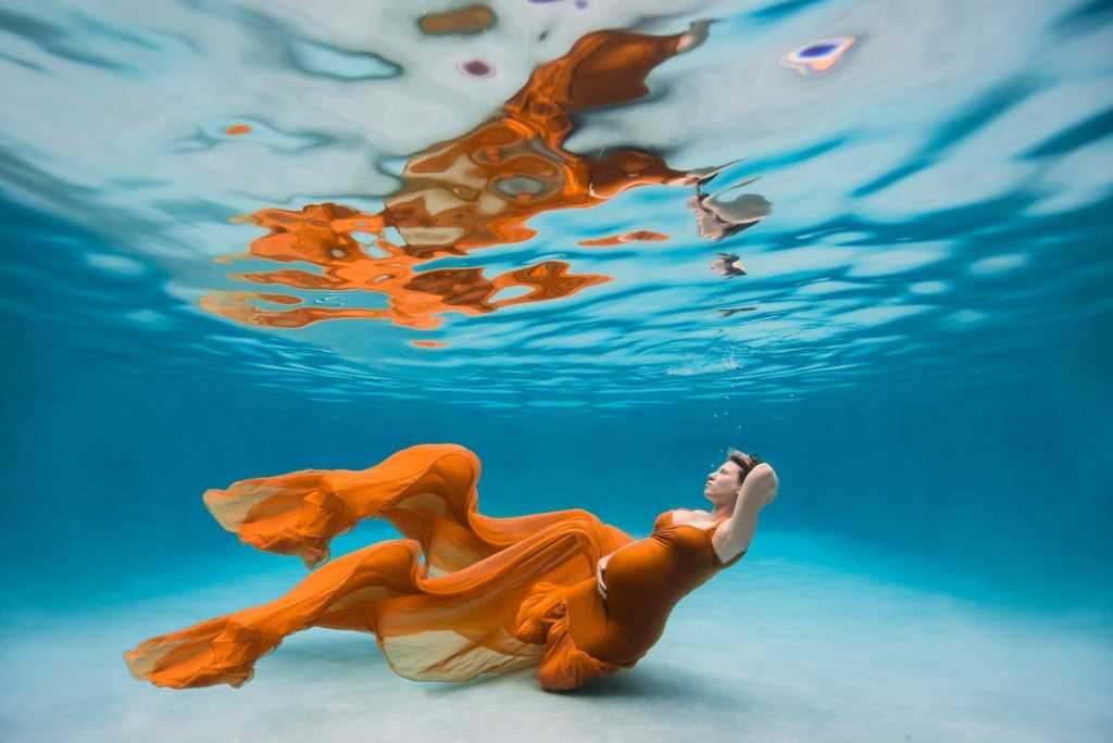 underwater photoshoot