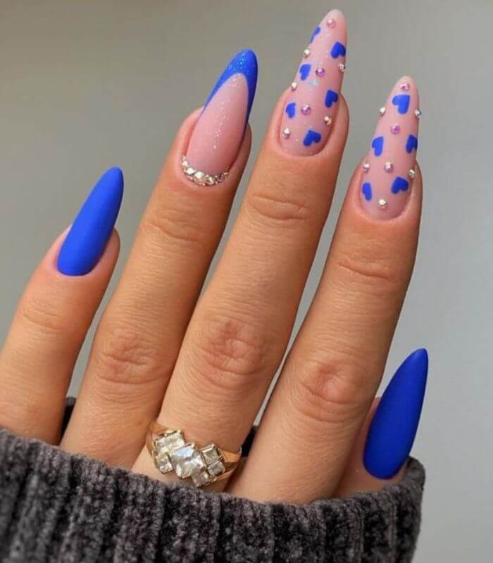 blue heart valentine nails
